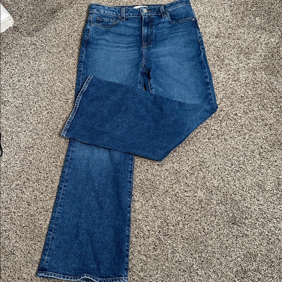 PAIGE Sofia Flare & Wide Leg Blue Jeans size 28 - Picture 4 of 10